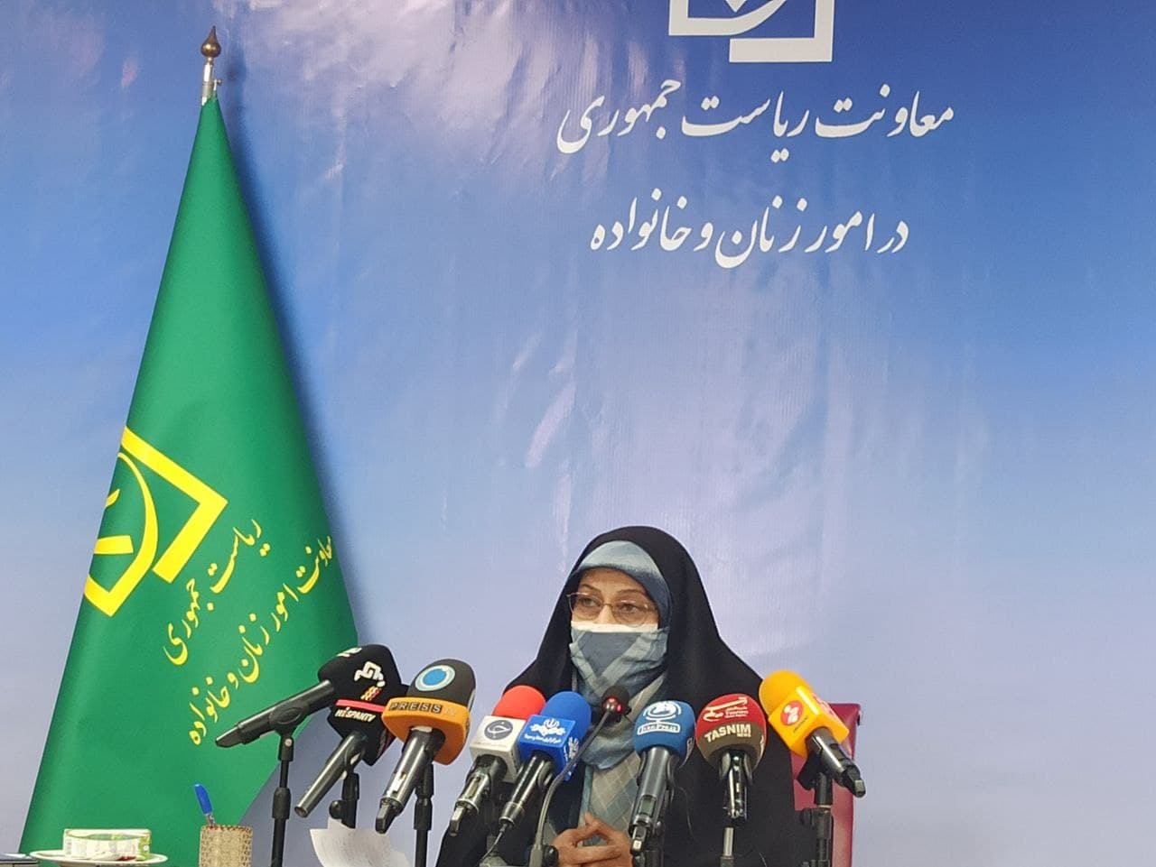 زنان سرپرست خانوار را بیمه خواهیم کرد/ ورزش بانوان در بخش قهرمانی تقویت می‌شود