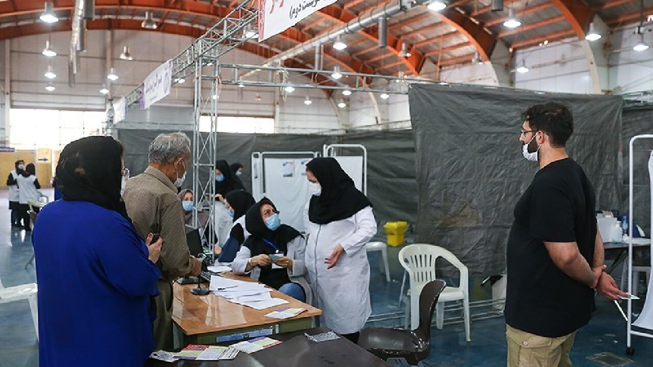 امروز فقط یک مرکز واکسیناسیون شهر قزوین فعال است