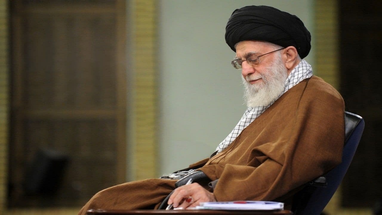 پیام تشکر رهبر انقلاب به مناسبت قهرمانی تیم ملی والیبال