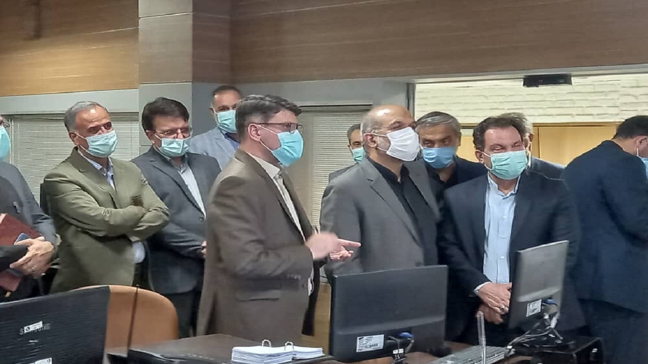 تاکید وحیدی بر حل و فصل نهایی مسئله کارت‌های هوشمند
