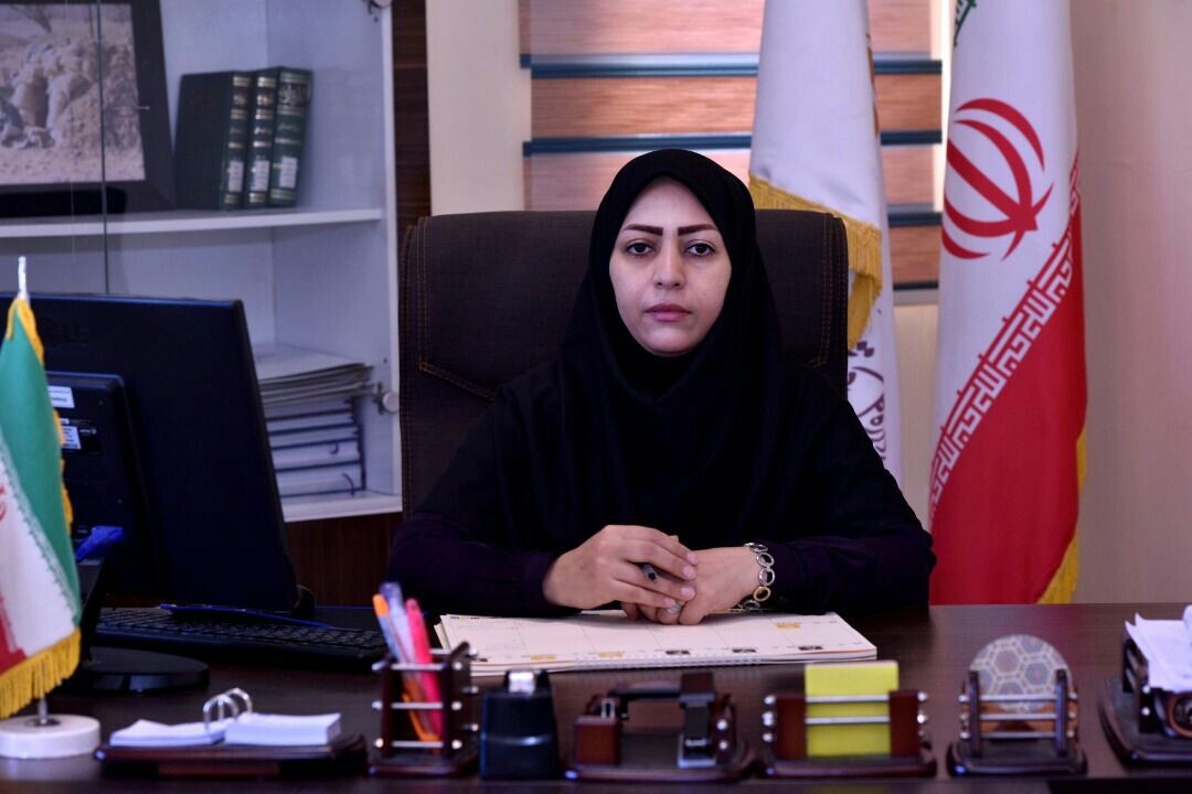 صدور گواهی نامه آموزشی برای کارمندان شرکت کننده در جشنواره کتابخوانی رضوی