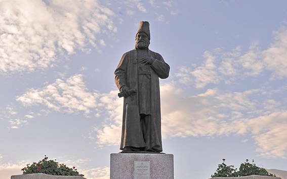 مجسمه&zwnj; امیرکبیر پارک ملت