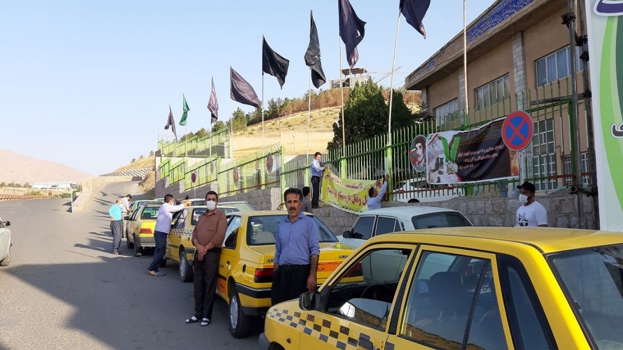 بیش از هزار و ۵۰۰ راننده ناوگان عمومی سنندج واکسینه شدند