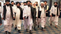 رئیس جمهور آمریکا زیر تیغ انتقادات رسانه‌ها + فیلم