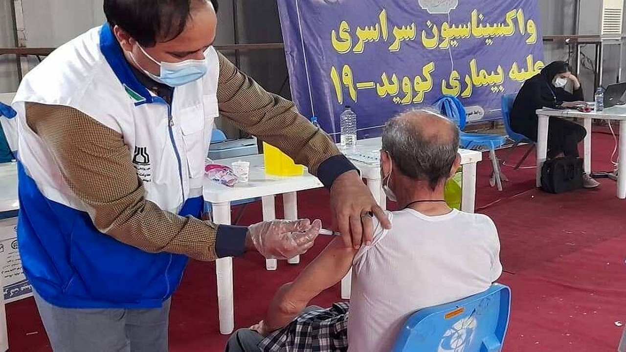 آغاز به کار نهمین پایگاه تجمیعی ویژه واکسیناسیون بیماران خاص در غرب اهواز
