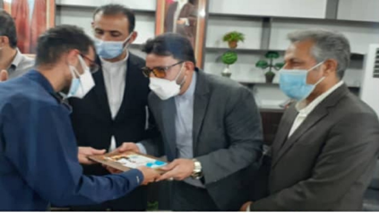 تجلیل از کارمندان شهرداری خرمشهر