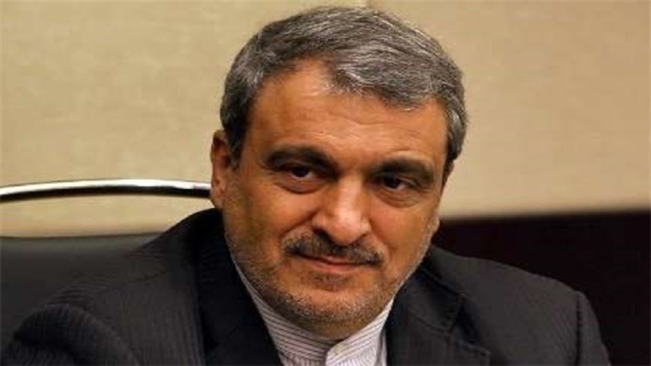 معرفی فرهنگ و تمدن ایران اسلامی در اولویت‌های سفارت بوده است/ بازدید از نمایشگاه فرش‌های ورزشی ۵ روز دیگر ادامه خواهد داشت