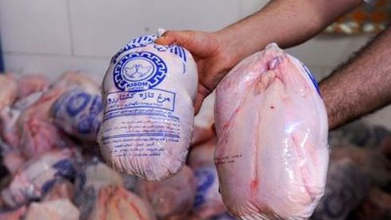 فروش هر کیلو مرغ بیش از ۳۰ هزار تومان در بوشهر تخلف است