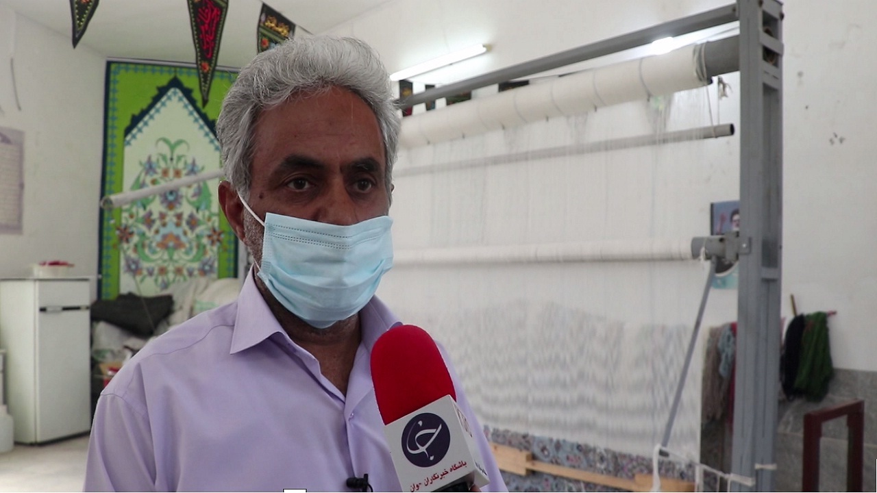 کارگاه قالی بافی یاری گر بانوان خانه دار اردکانی