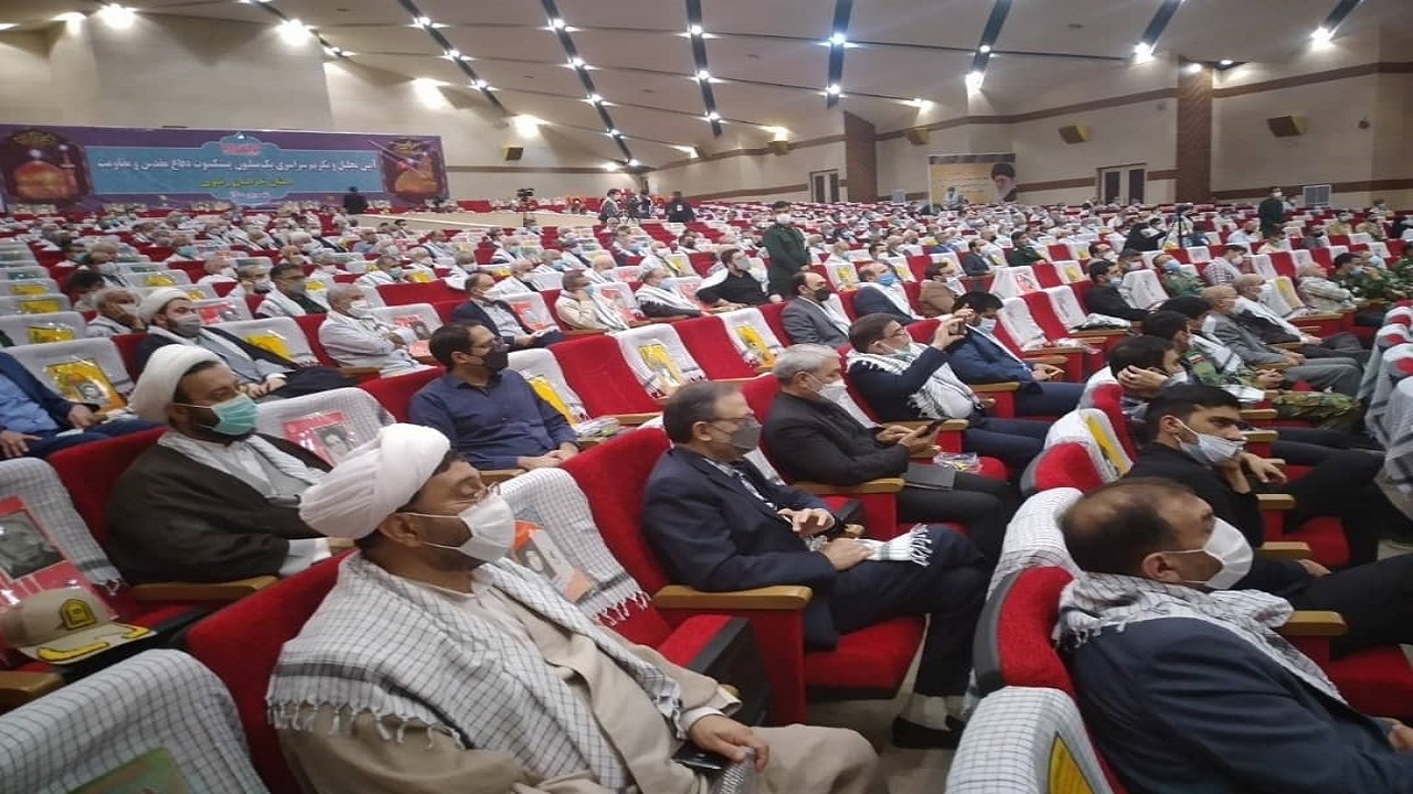 تجلیل از پیشکسوتان دفاع مقدس خراسان رضوی همزمان با سراسر کشور