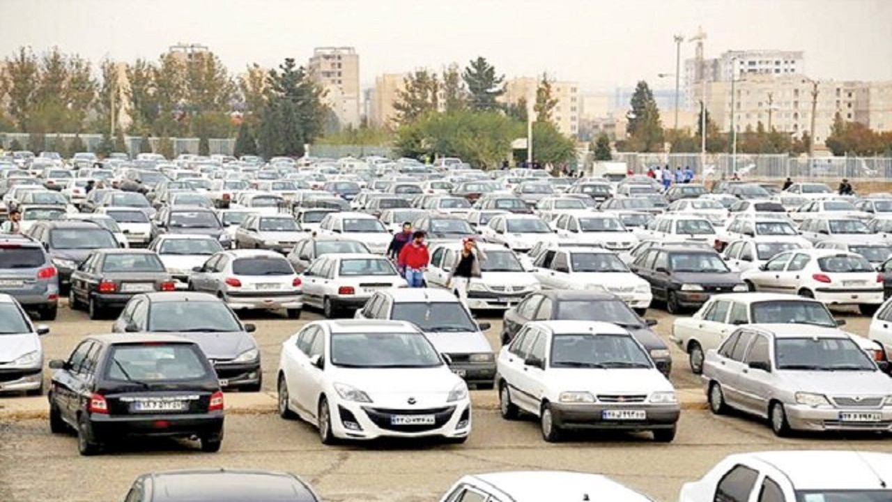 معاملات خودرو‌های داخلی در اهواز کاهش یافته است