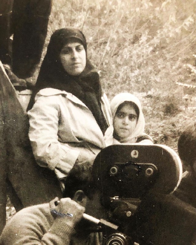عکسی از غزل شاکری در دوران کودکی