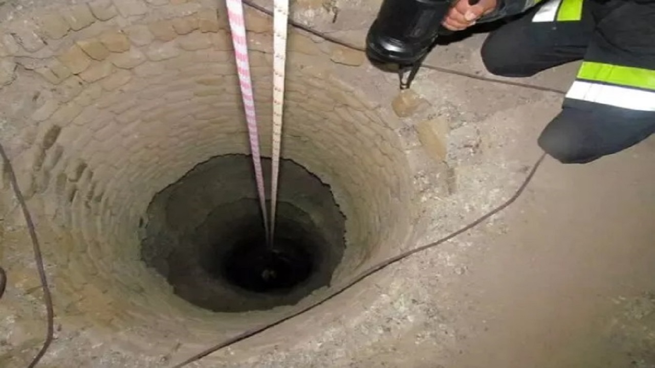 سقوط کارگر ۳۵ ساله در چاه ۲۲ متری در گردنه زینل اصفهان