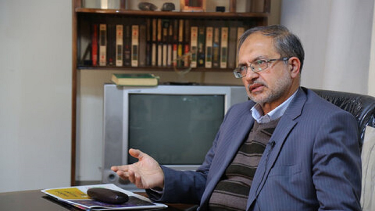 استاندار جدید اصفهان شخصیتی جامع داشته باشد