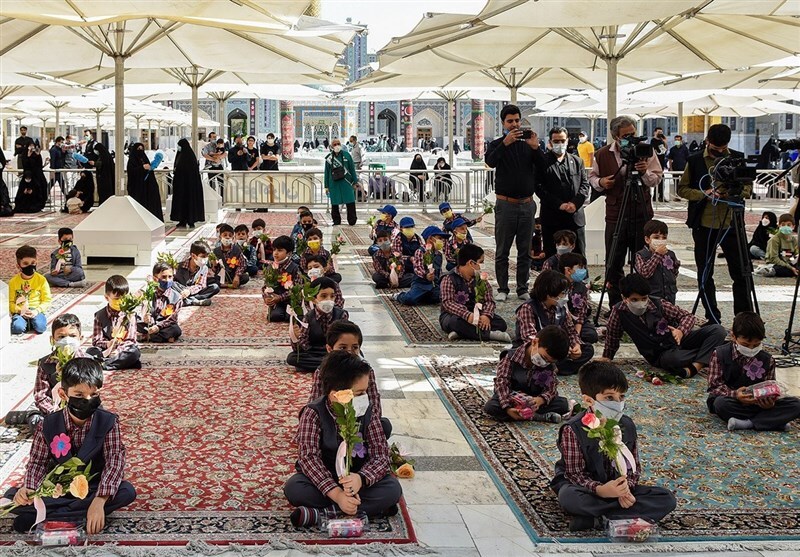 آغاز سال تحصیلی کلاس اولی&zwnj;ها در حرم امام رضا(ع)