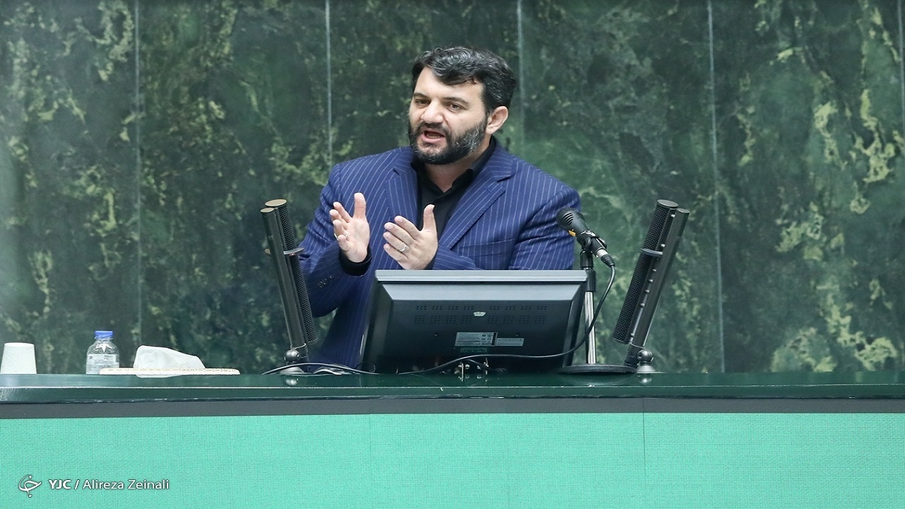 از کار در نهاد حمایتی امداد تا سکانداری مردمی‌ترین وزارت خانه کشور
