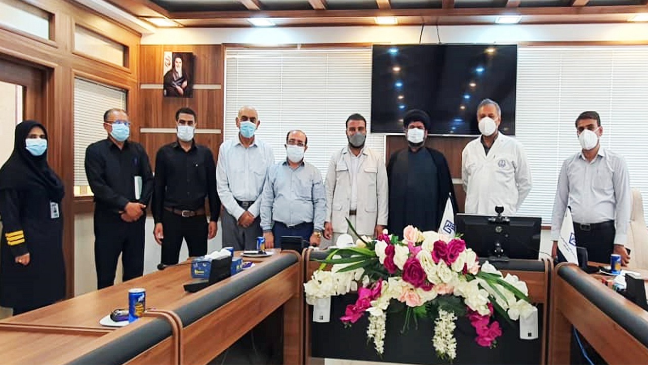 کمک تعاونی لنج‌داران گناوه به بخش درمان برای مقابله با کرونا