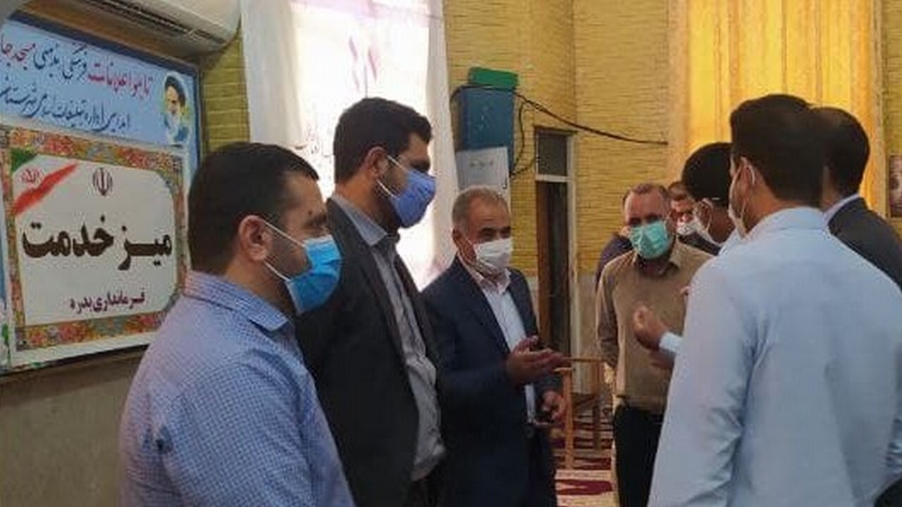 برگزاری میز خدمت شبکه بهداشت و درمان در بدره