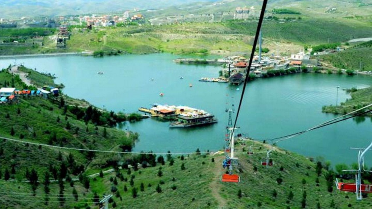 سفر به یکی از زیباترین دره‌های شرق کشور