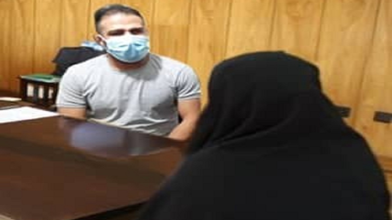 آزادی ۳ زندانی توسط قهرمان کشتی جهان