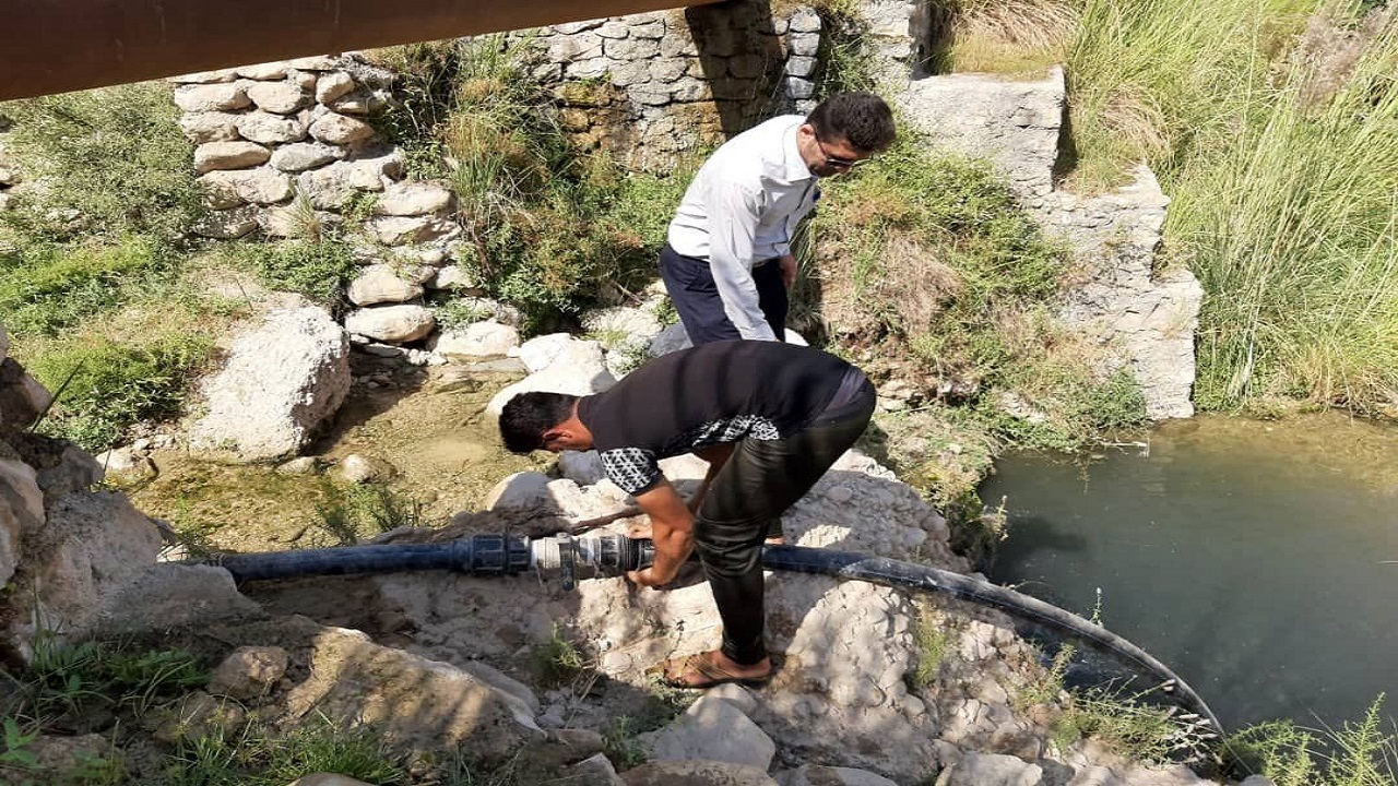 جمع آوری ۶ دستگاه موتور پمپاژ آب غیر مجاز در رودخانه سقز