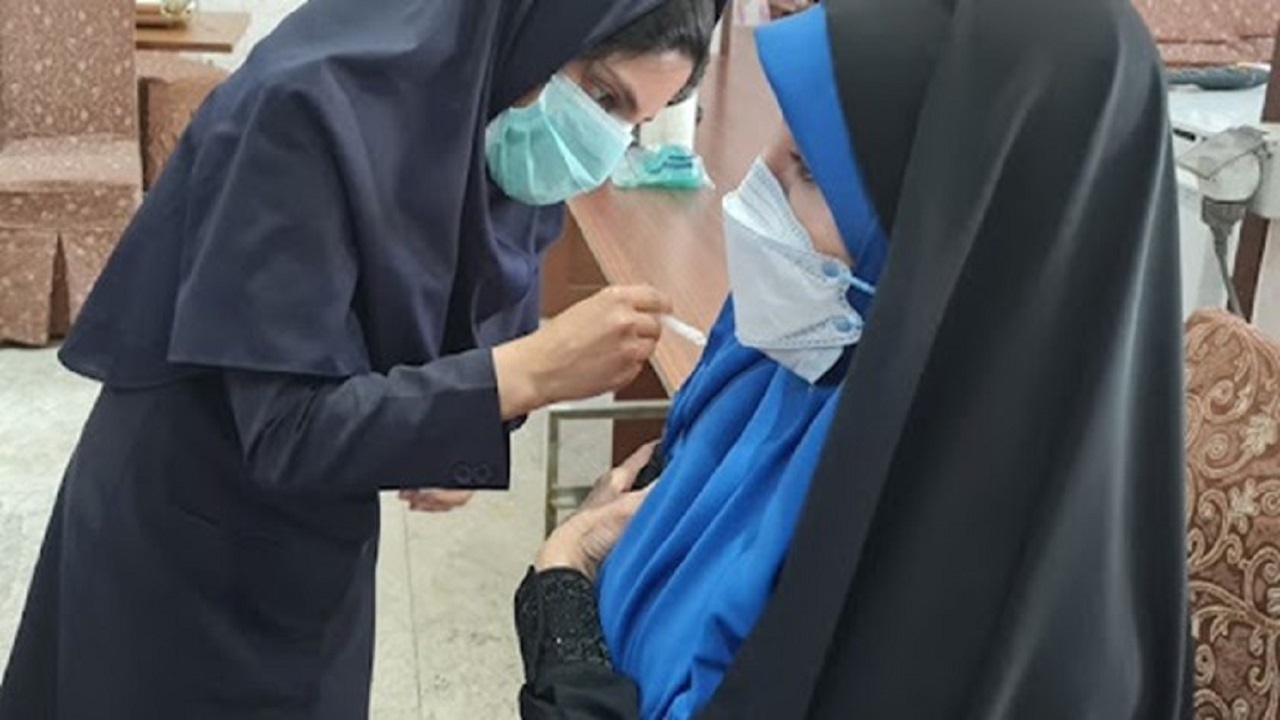 آغاز واکسیناسیون گروه سنی بالای ۳۰ سال در سیستان و بلوچستان