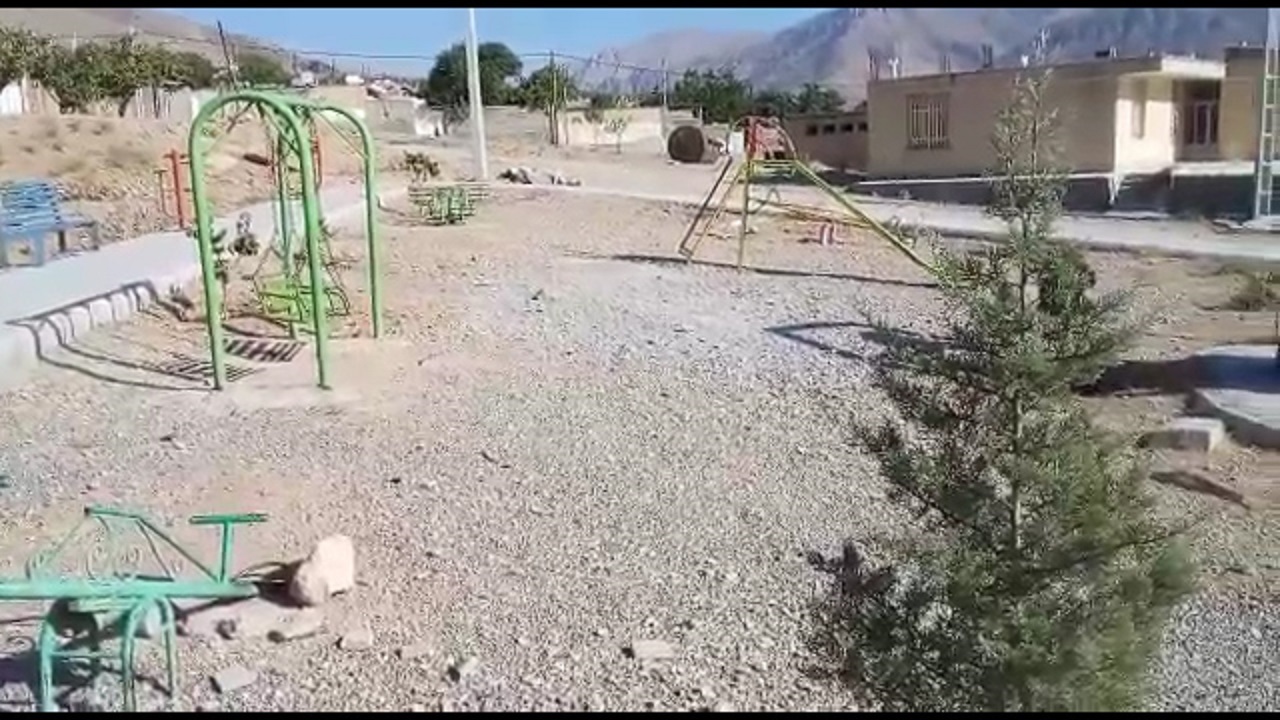 کمبود امکانات رفاهی، مهمترین مشکل پارک‌های روستای جغدان + فیلم