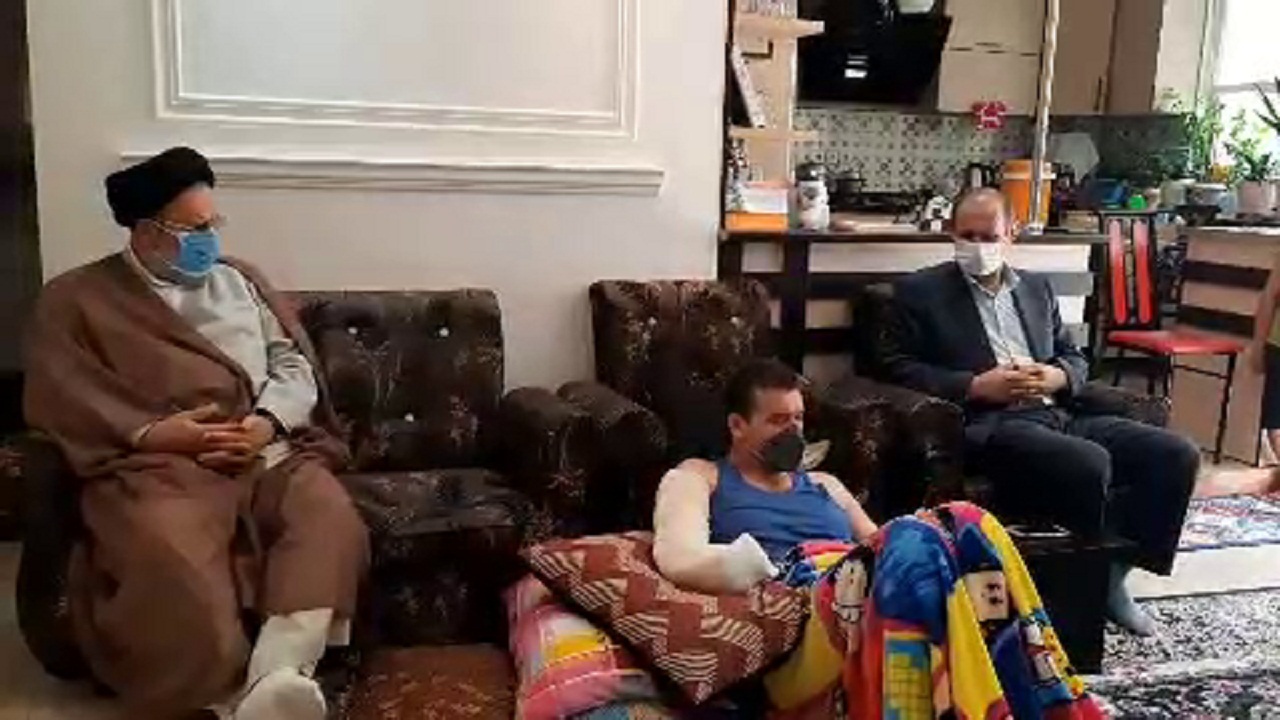 قطع عضو خبرنگار شاندرمنی حین برداشت برنج