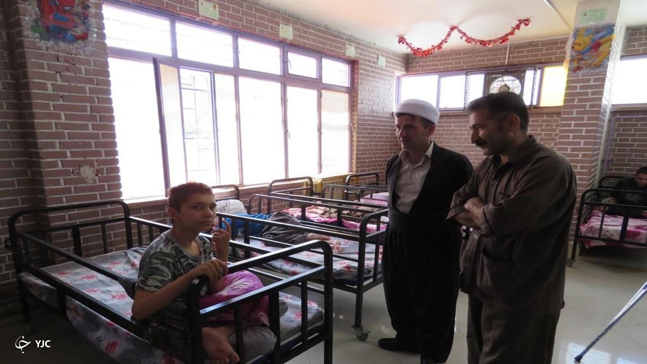 مرکز نگهداری معلولان مهاباد چشم انتظار حمایت خیران