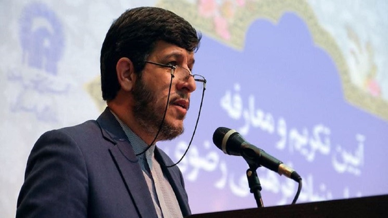 نگاه بلند‌مدت و تمدنی بنیاد فرهنگی رضوی به موضوعات مختلف/ باید با بیانیه گام دوم به‌روز شویم