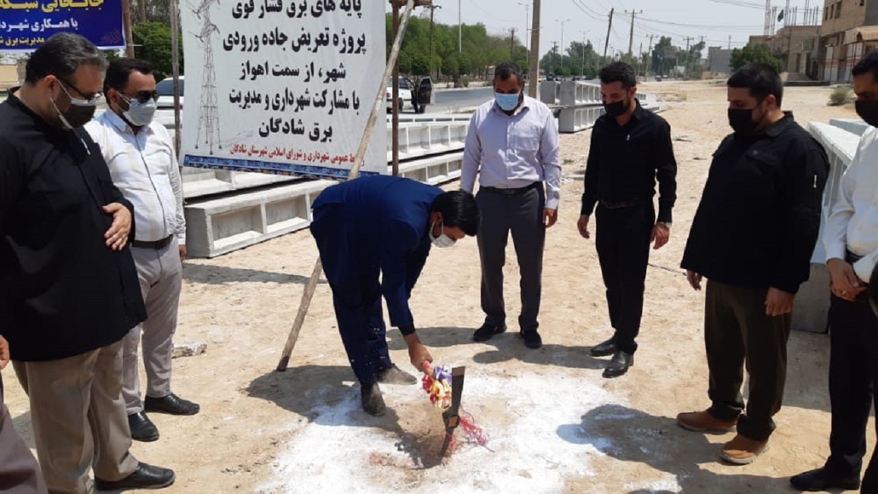 افتتاح چندین طرح مخابراتی و کلنگ زنی پروژه جابجایی شبکه برق ورودی در شادگان