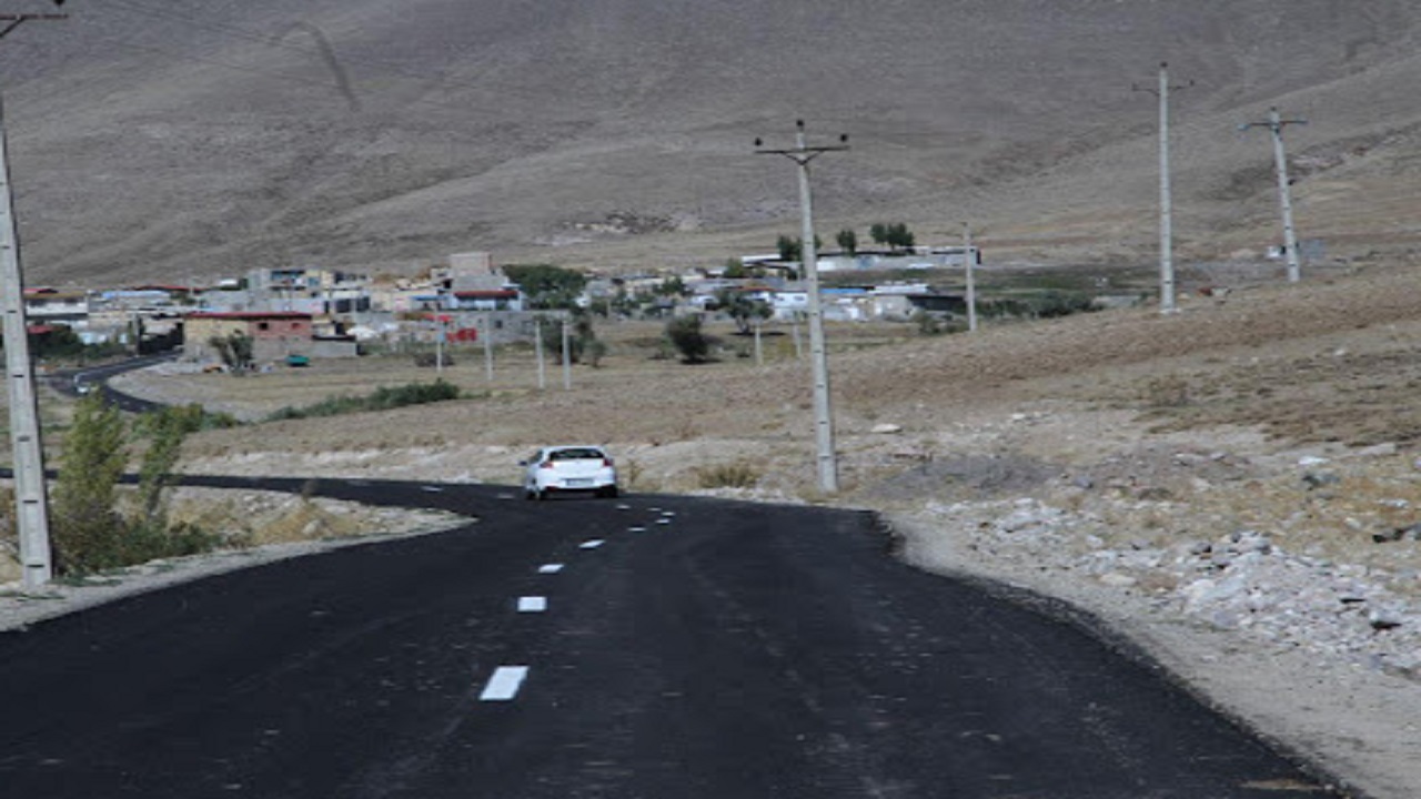 بر طرف شدن مشکل راه روستای حسن گاوداری