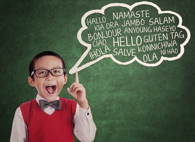 یک آموزشگاه زبان ایده&zwnj;آل برای کودکان | یادگیری چه زبانی برای کودکان مناسب است؟