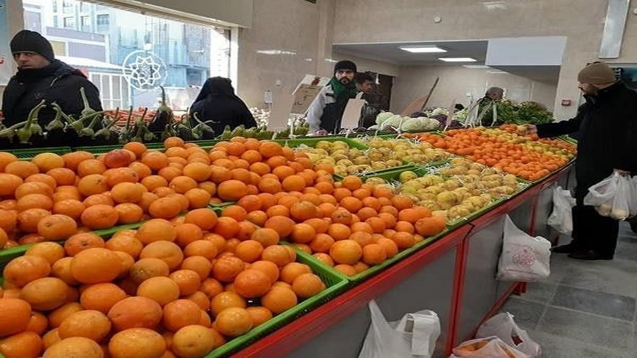 افزایش قیمت میوه به دلیل افزایش هزینه های تولید است
