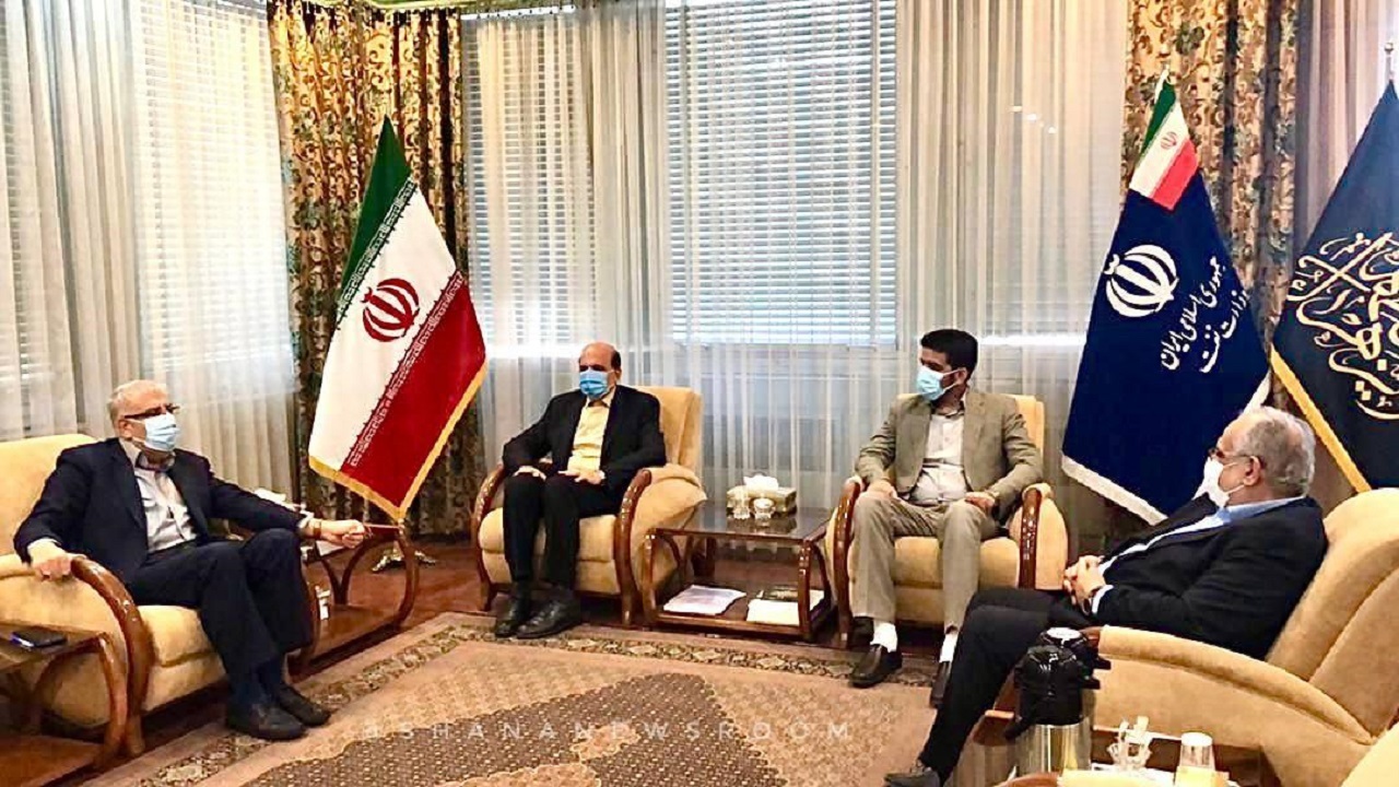 آیین تکریم و معارفه مدیرعامل شرکت ملی نفت ایران برگزار شد