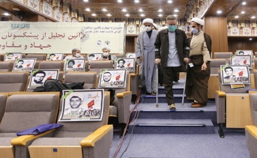 تجلیل از پیشکسوتان روحانی عرصه جهاد و مقاومت قم 