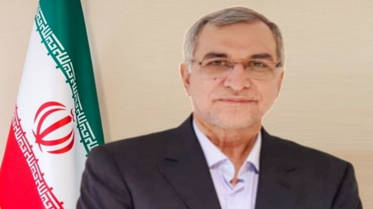وزیر بهداشت، درمان و آموزش پزشکی وارد استان ایلام شد