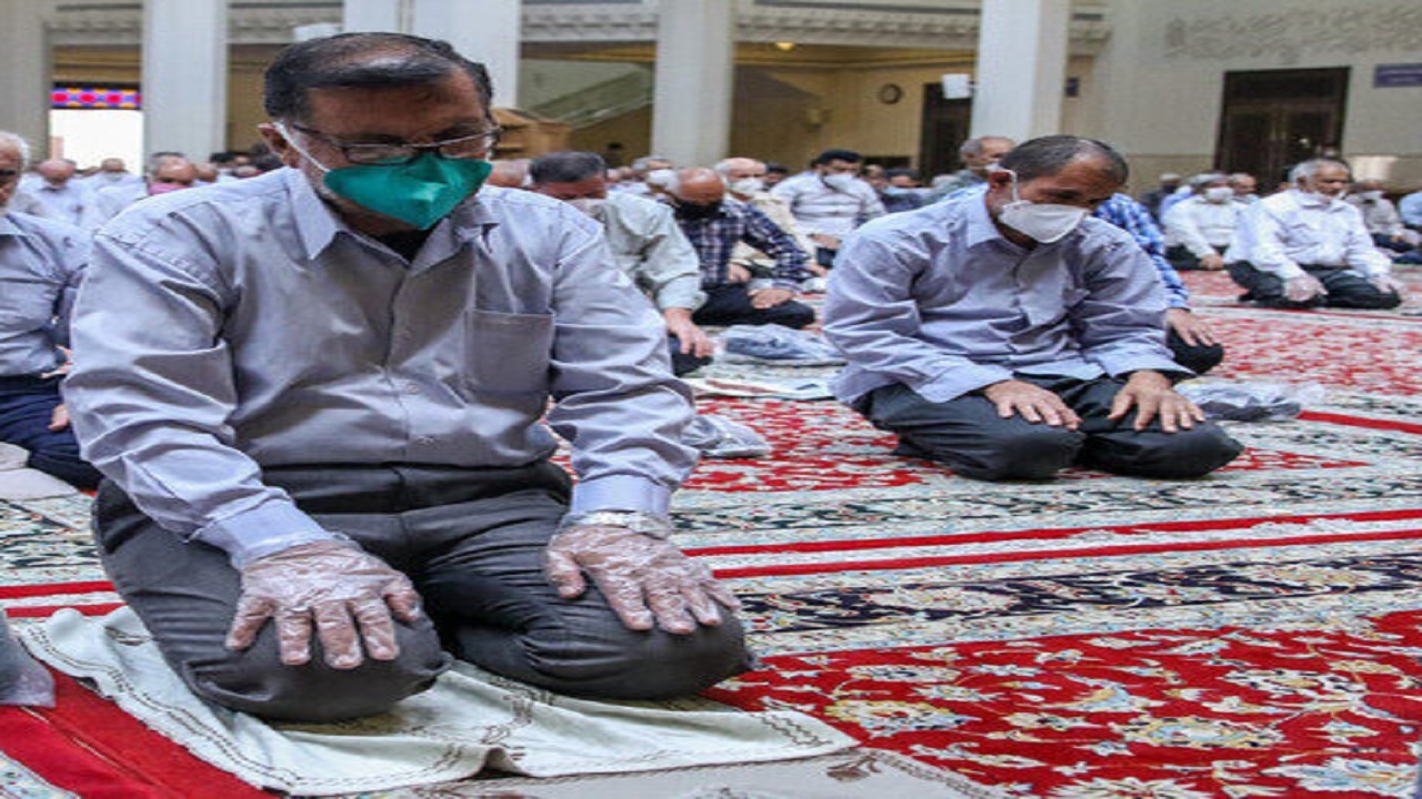 صفوف نماز جمعه در هندیجان تشکیل می‌شوند