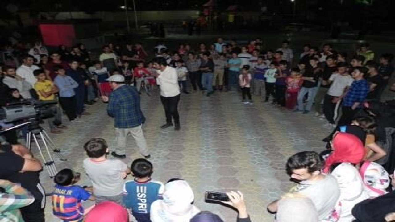 اختتامیه نخستین همایش تئاتر خیابانی دفاع مقدس در ساوه