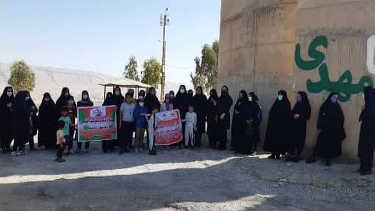 برگزاری همایش پیاده روی و غبار روبی مزار شهدای گمنام در شهرستان دره شهر