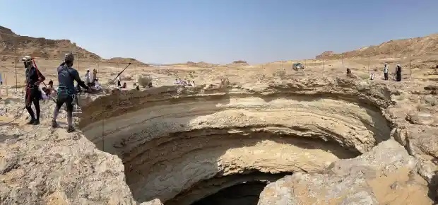 مشاهدات اولین گروه باستان شناسان از &laquo;چاه جهنم&raquo; در یمن که زندان اجنه و شیاطین است