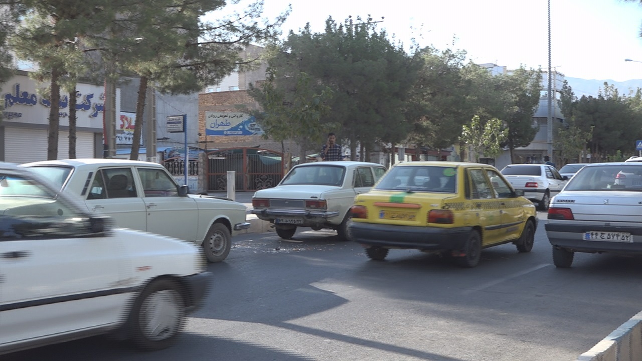 عابر پیاده عامل تصادف زنجیره ای