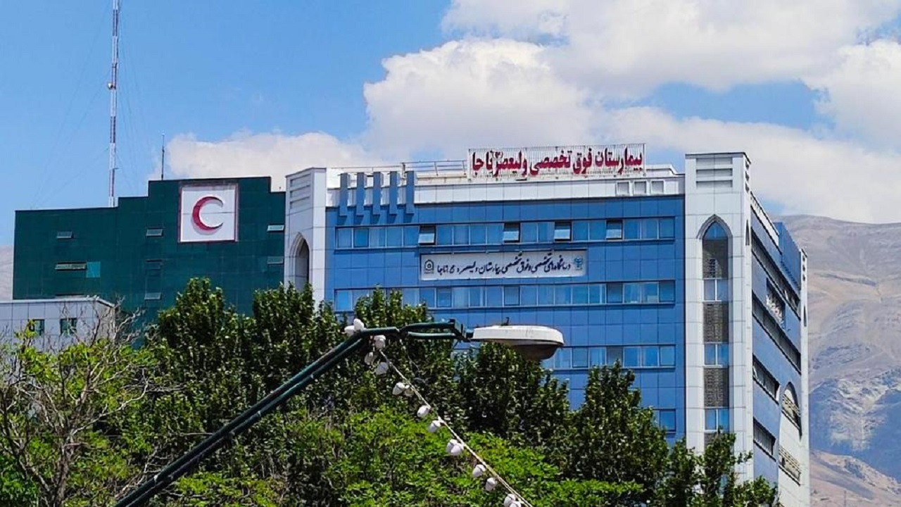 واکسیناسیون شبانه روزی شهروندان در بیمارستان فوق تخصصی ولی عصر (عج) ناجا