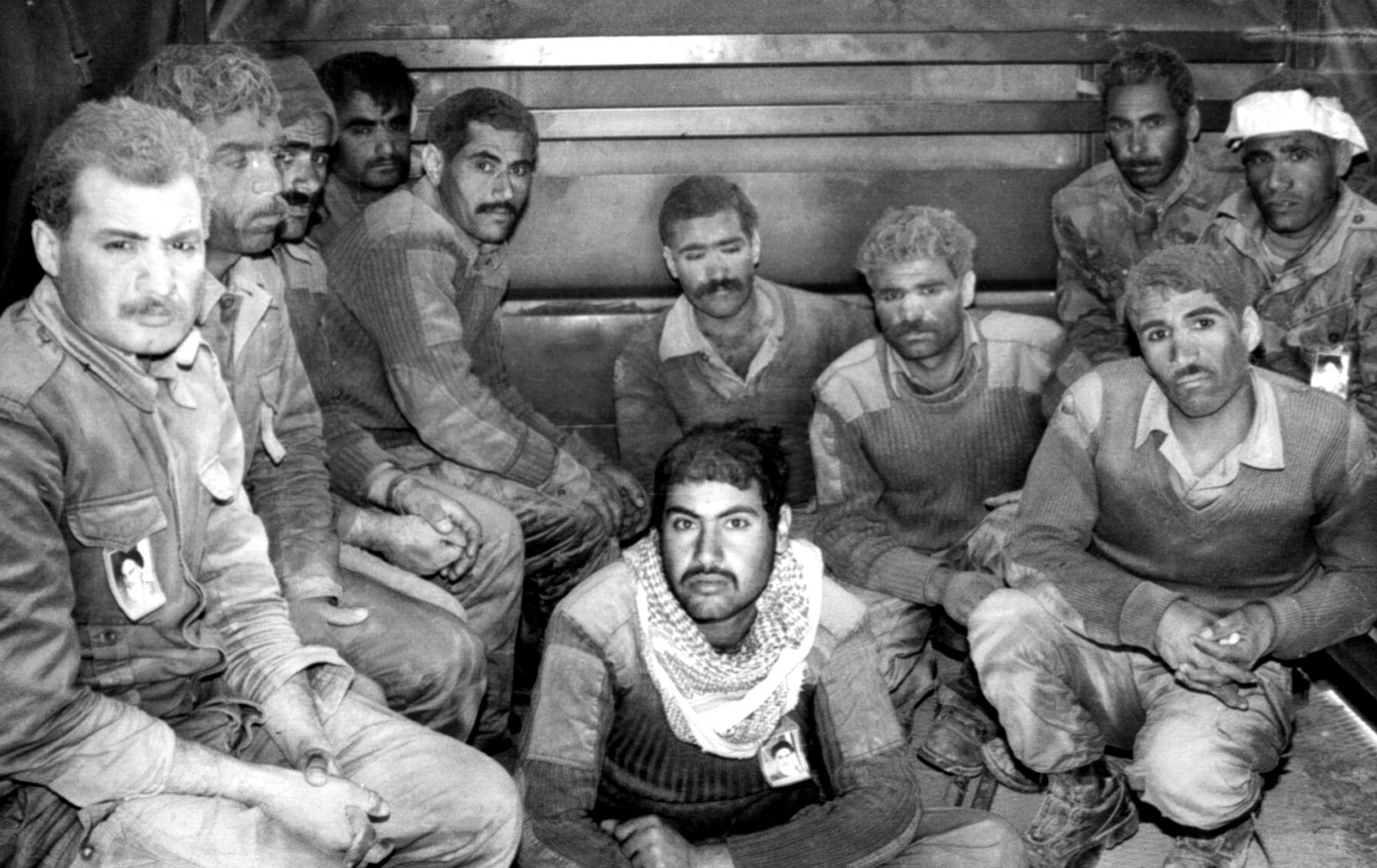 ناگفته هایی از معجزات و اتفاقات شگفت&zwnj;انگیز در دفاع مقدس ؛ ماجرای سگی که واسطه پیروزی شد!