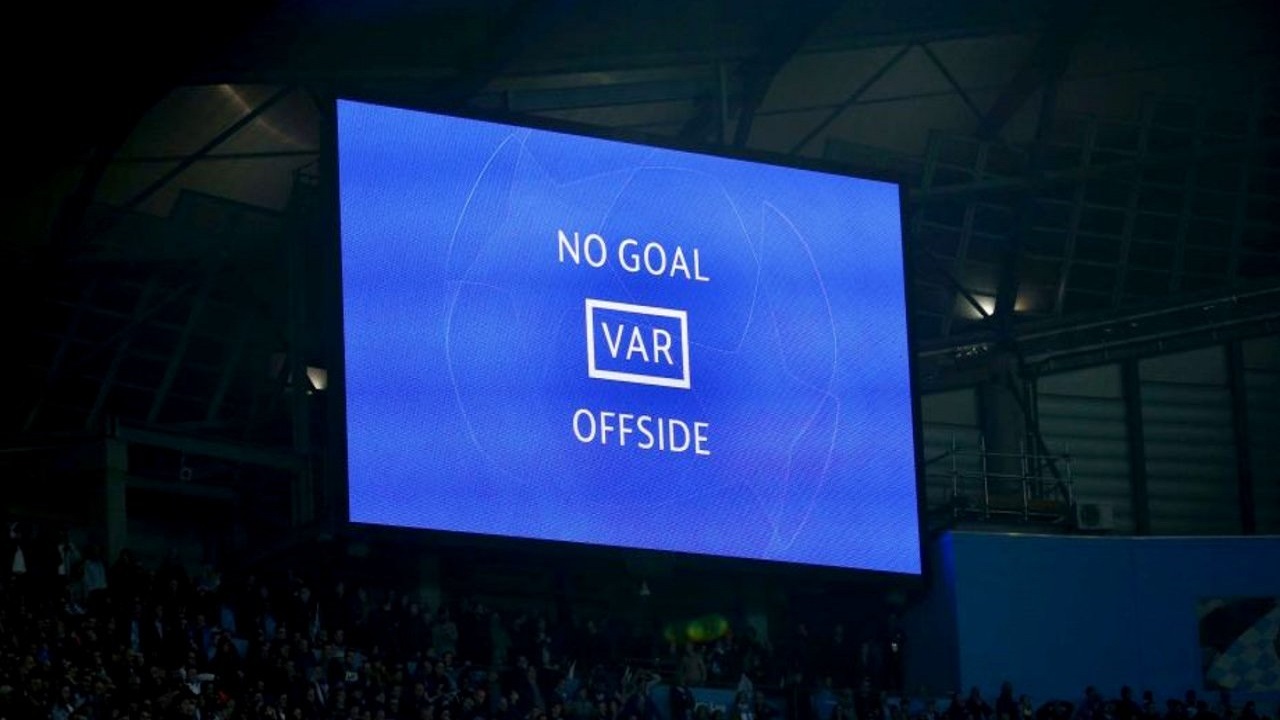 VAR در لیگ برتر فوتبال ایران استفاده نمی‌شود