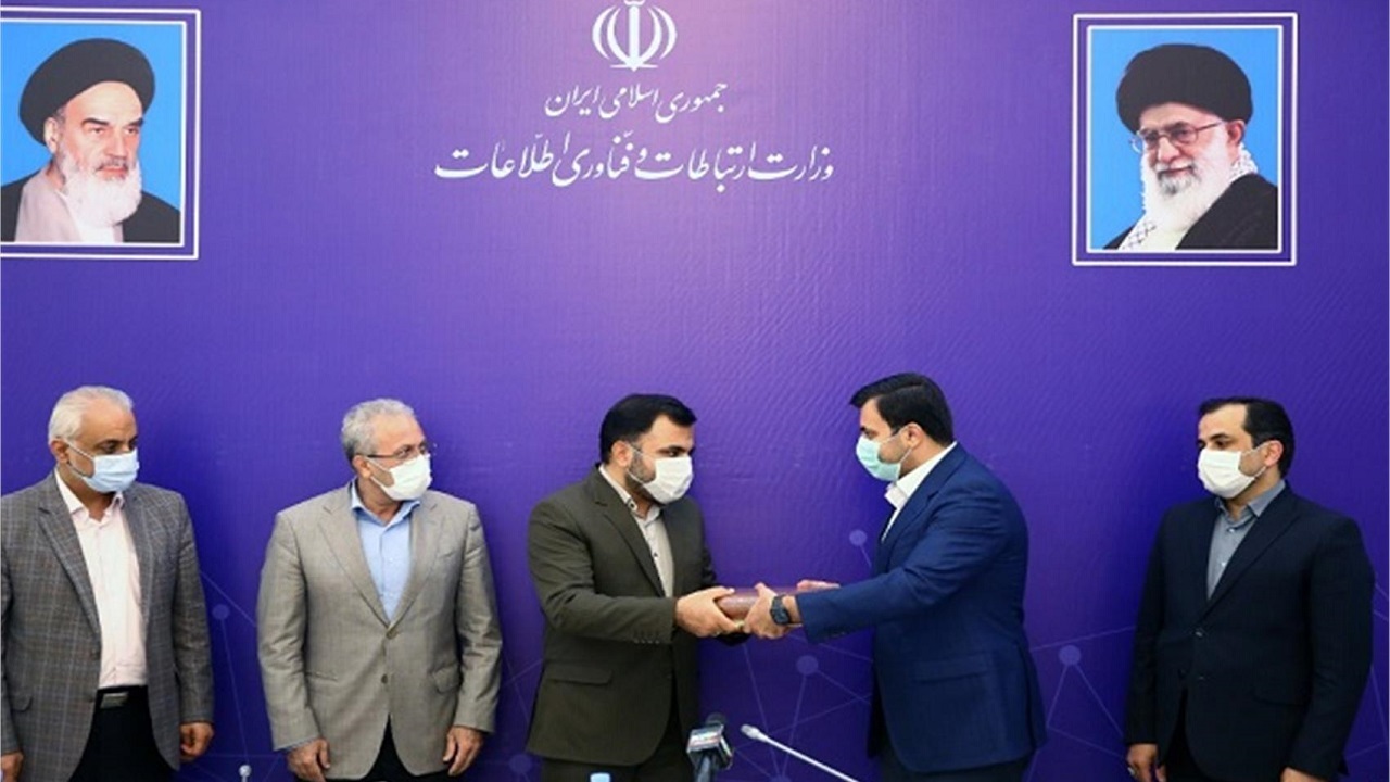 استفاده مؤثر از فناوری اطلاعات در اداره امور وزارت ارتباطات ضروری است / شفافیت و از بین بردن زمینه‌های فساد مورد انتظار است