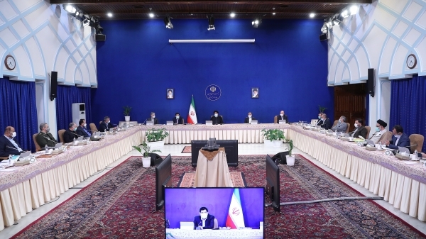 کار انقلابی و جهادی مستلزم نظم و انضباط است/ مدیران ارشد دولت از دیدگاه‌های نخبگان، فارغ از نگاه سیاسی استفاده کنند