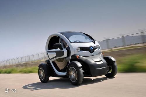 هر آن چیزی که نیاز است از جمع و جورترین خودرو رنو TWIZY بدانید + تصاویر
