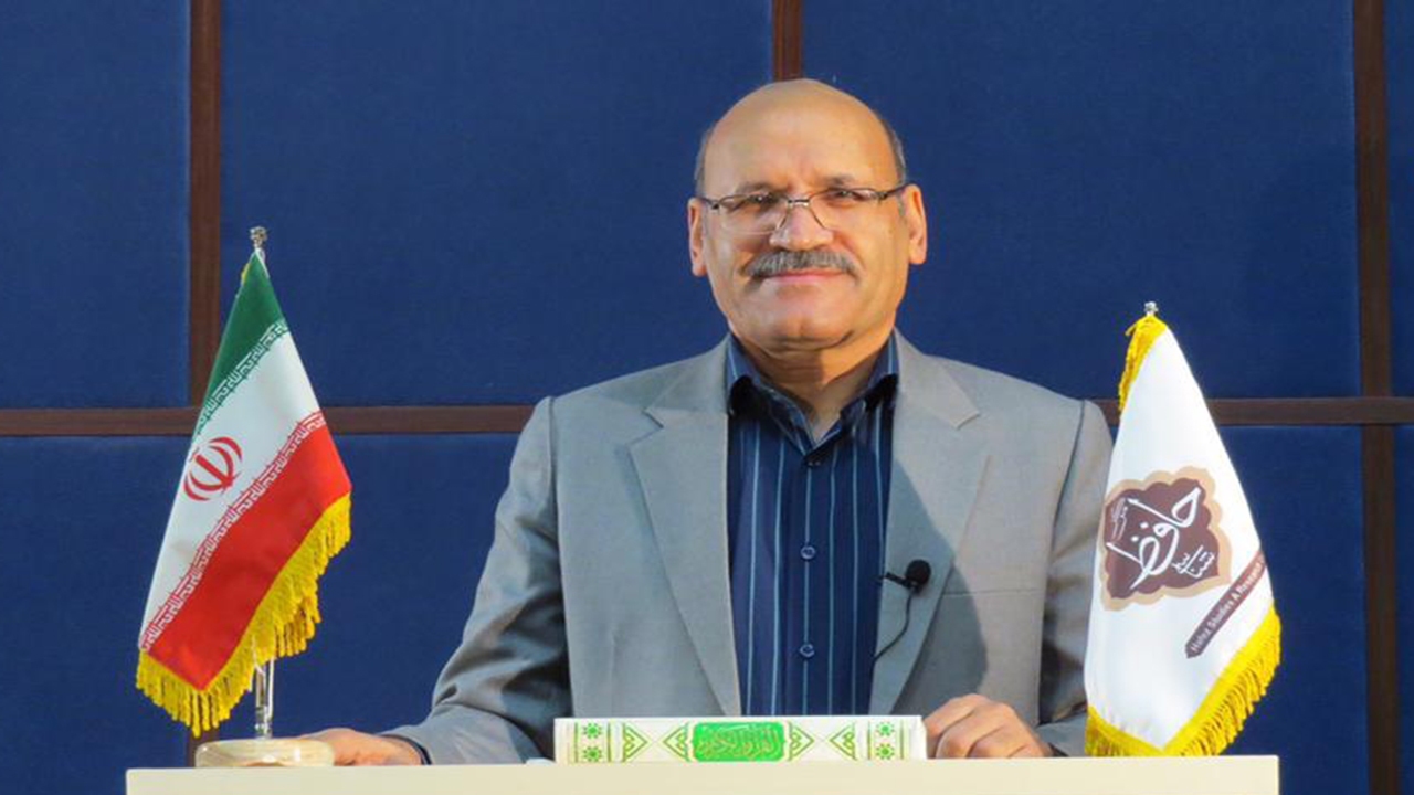 کاووس حسن&zwnj;لی، مدیر مرکز حافظ&zwnj;شناسی 