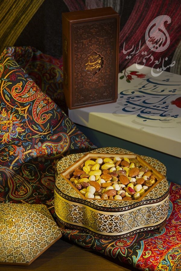 راهنمای خرید هدیه تبلیغاتی شب یلدا